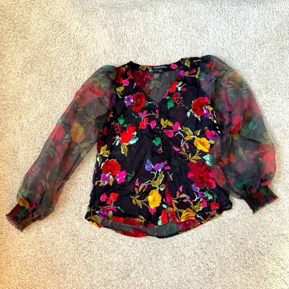 Boston Proper Sheer Sleeve Vneck Top NWOT blouse Cloth Button